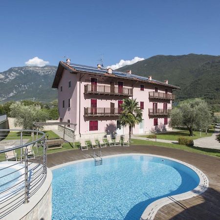 Residence La Vigna Arco Buitenkant foto
